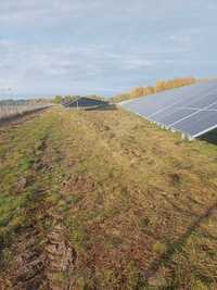 Koszenie trawy farm fotowoltaicznych