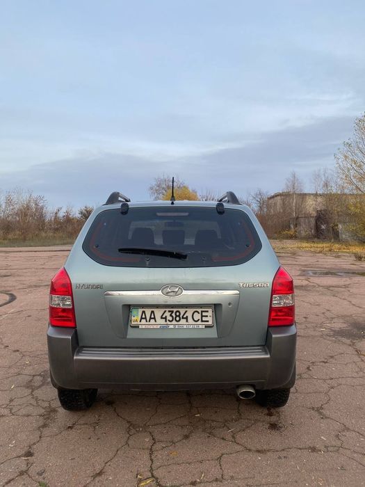 Hyundai Tucson 2.0 бензин