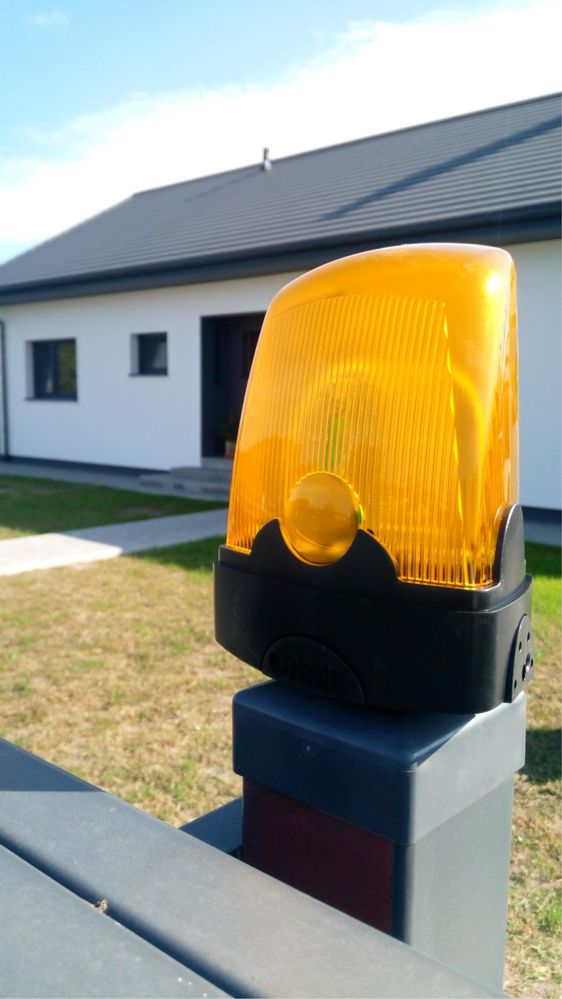 Instalacja i serwis napędów do bram, domofonów i wideodomofonów