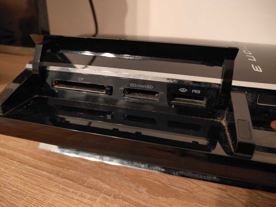 Konsola playstation 3 CECHC04 kompatybilność wsteczna konsola PS3