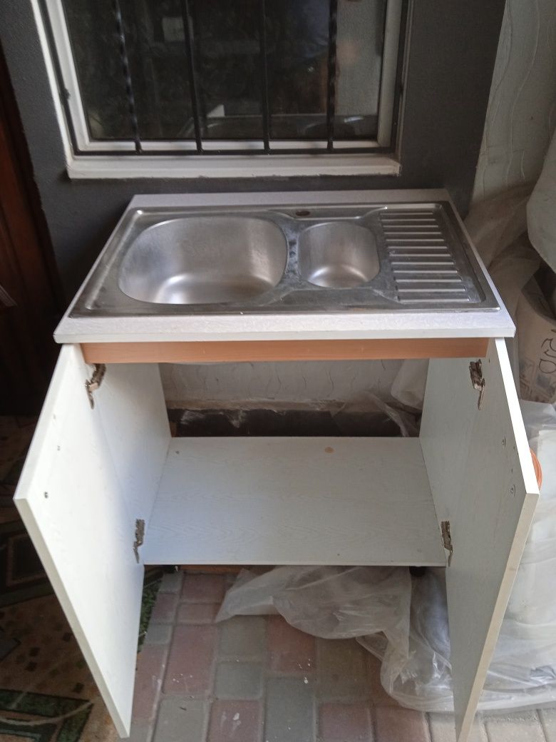 Продам мойку с тумбой 80*60