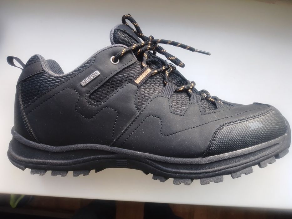 Чоловічі ботінки