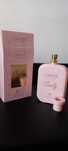 Perfumy damskie. Perfumy o słodkim zapachy. Piękne perfumy