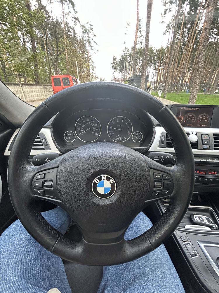 Продам BMW 328i 2012