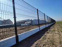 Ogrodzenie panelowe 1.53m x 2.50m drut 4mm plus podmurówka betonowa.