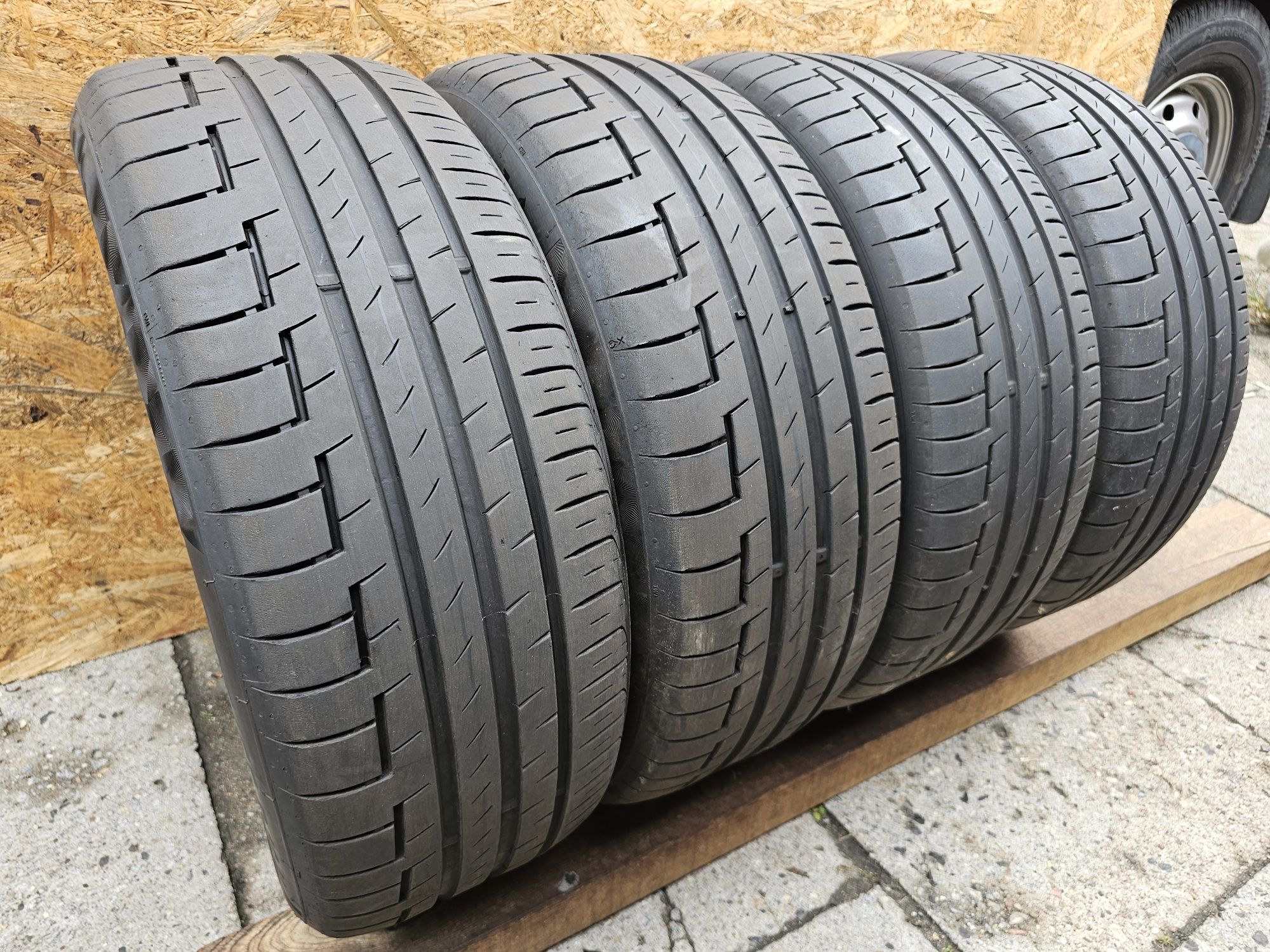 BDB Stan!!  205/55 r16 Continetal Premium contact 6