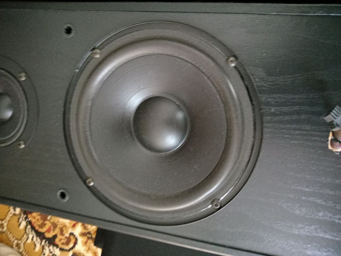 Jamo studio 160 kolumny 70W