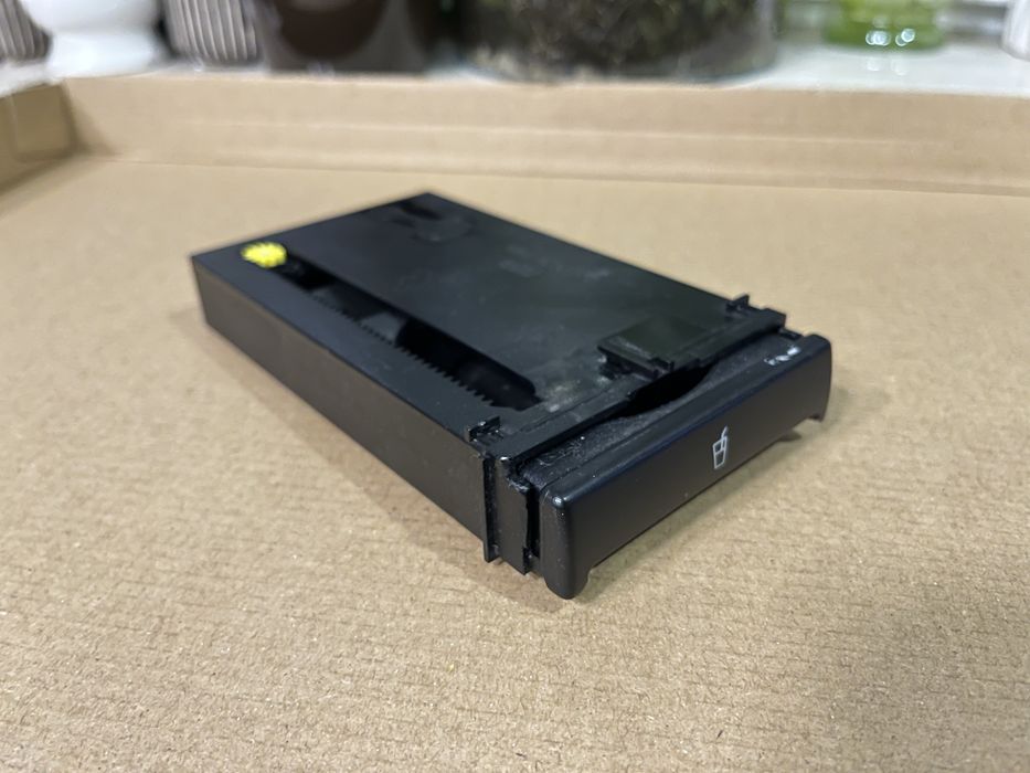 Cupholder / uchwyt na kubek audi a3 8l lift