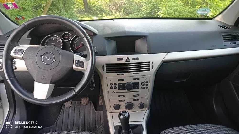 Opel Astra H в отчилчном состоянии