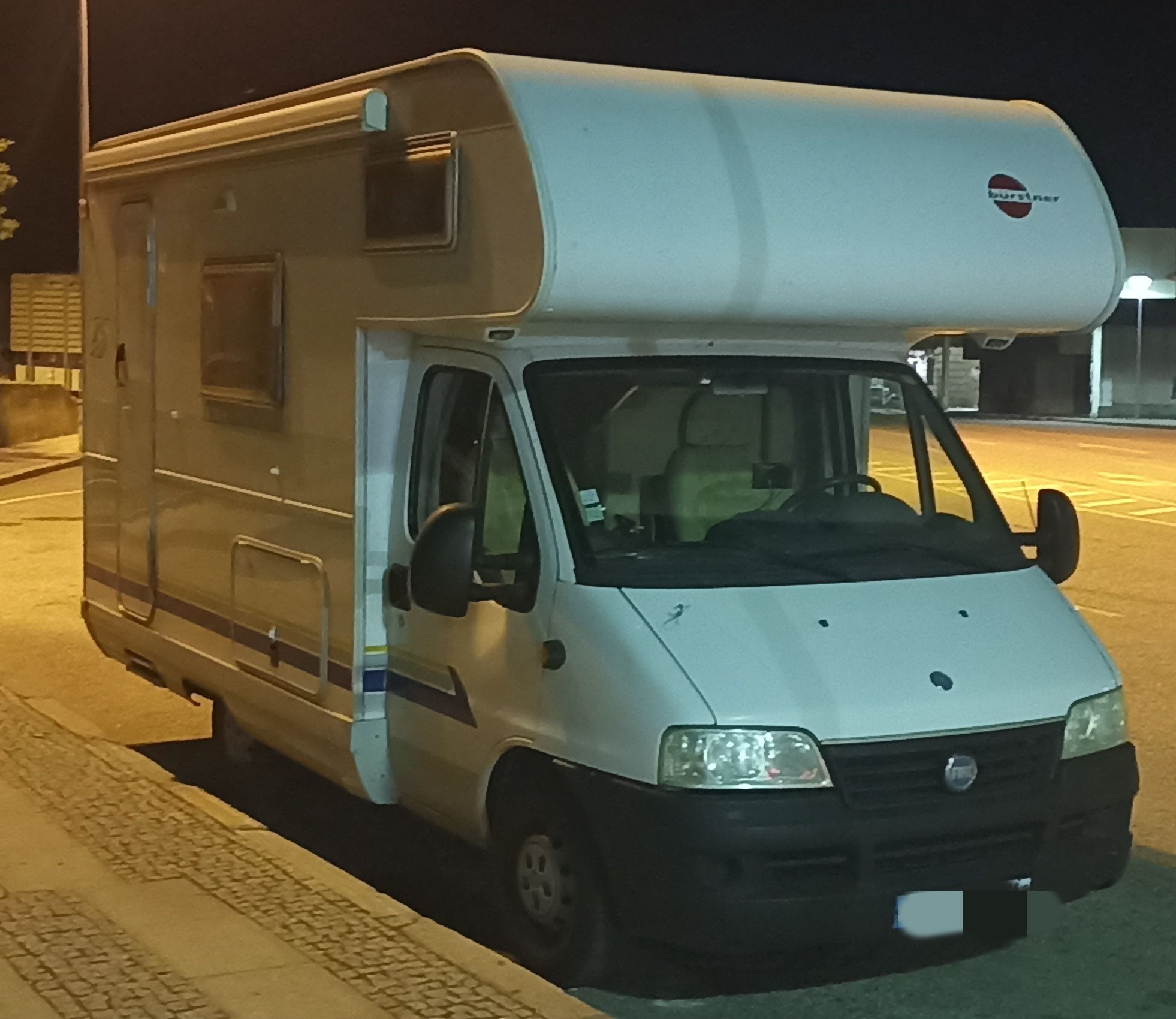 Autocaravana Bürstner autónoma