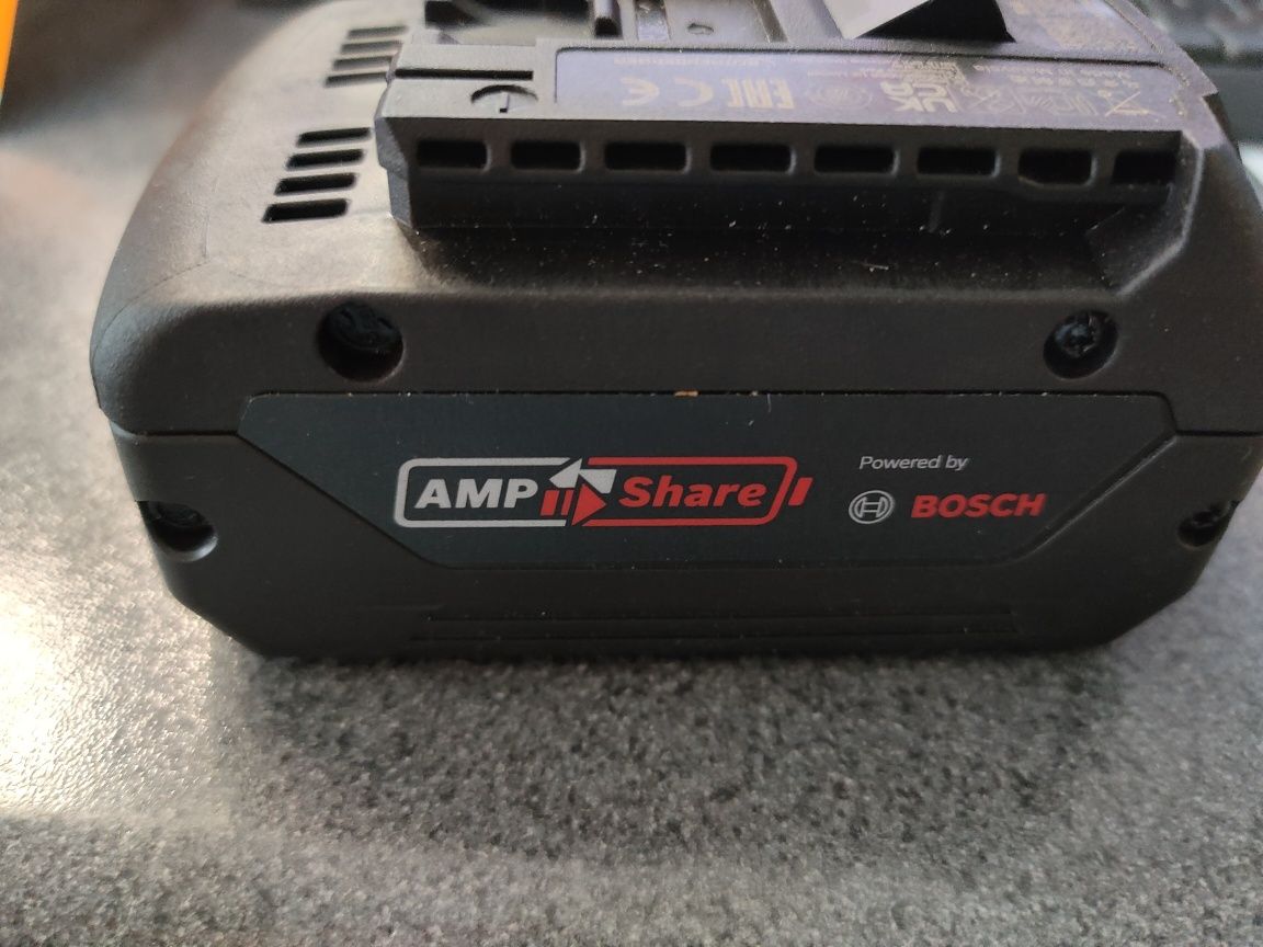 W2// Bosch/ Bateria 18V 4.0Ah Nowa/ Szczecin