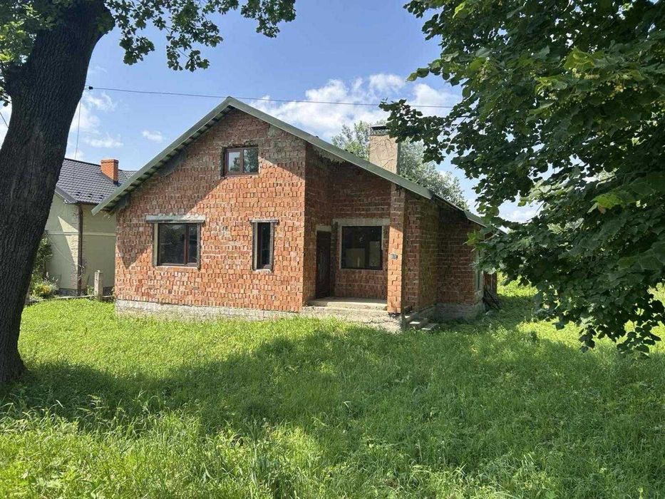 Продаж цегляного будинку, Моршин
