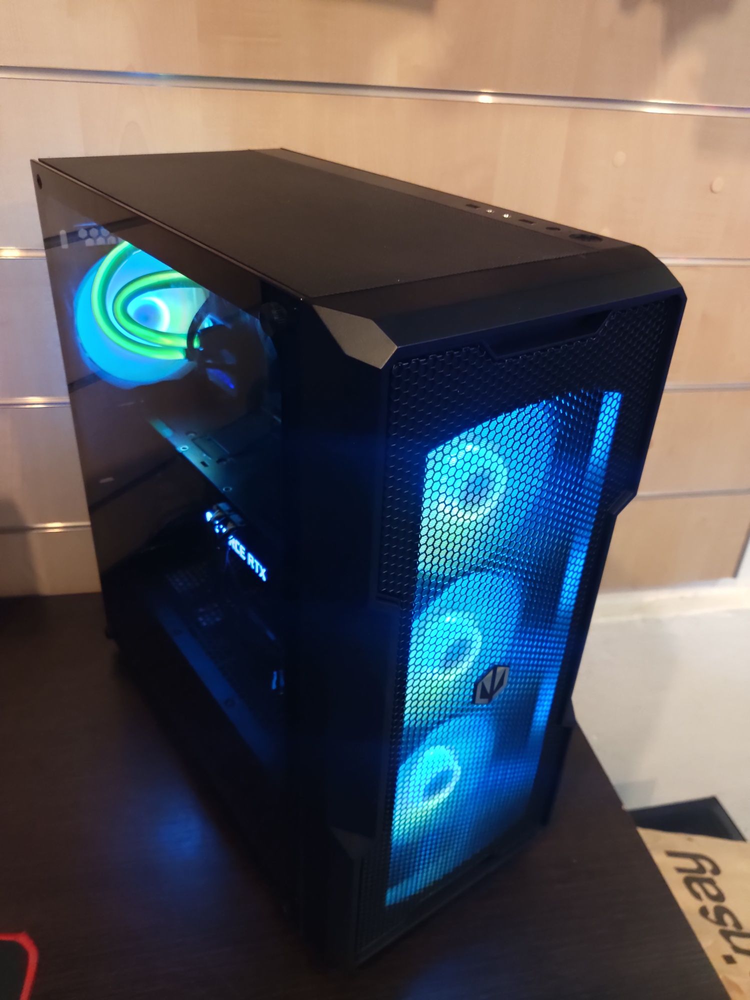 i7-13700K, LED Komputer do gier,32GB DDR5,RTX 4070, 1 TB SSD,Win 11 Pr