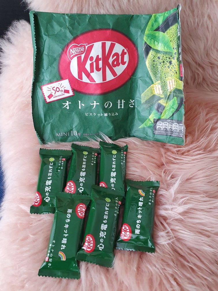 6 mini kitkatów o smaku double matcha