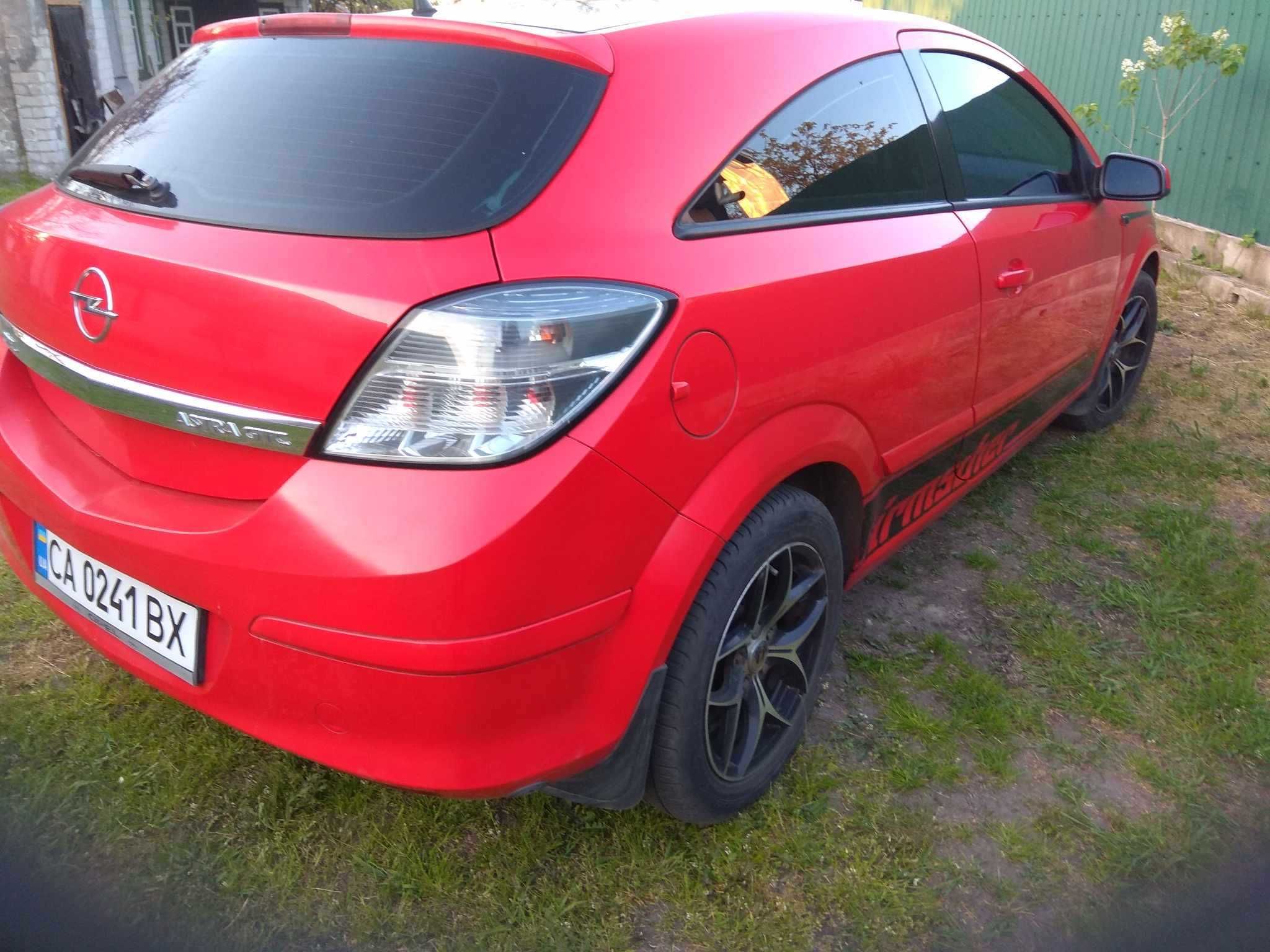 Opel Astra  GTC 2008