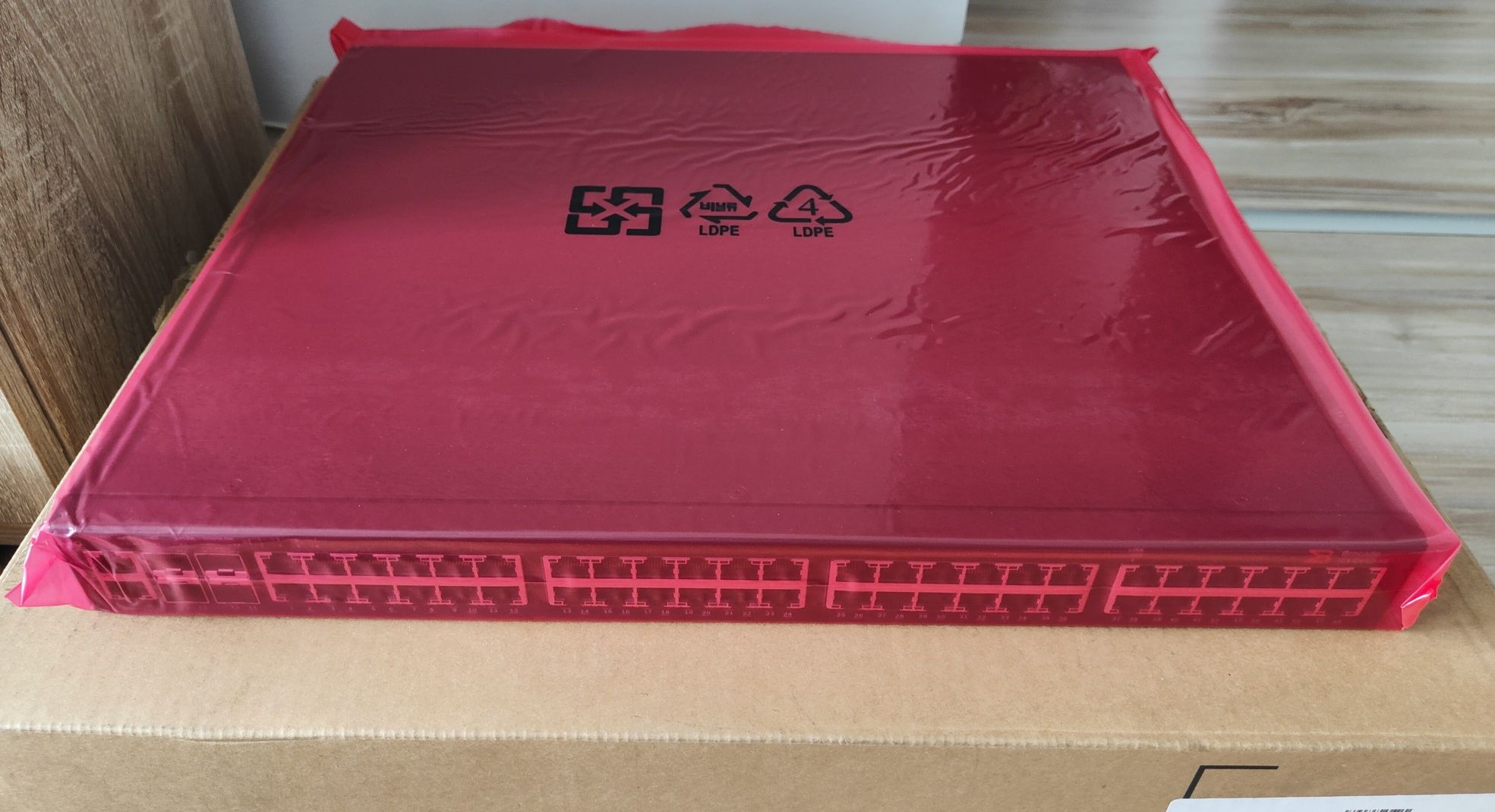 Switch Brocade ICX6450-48 nowe