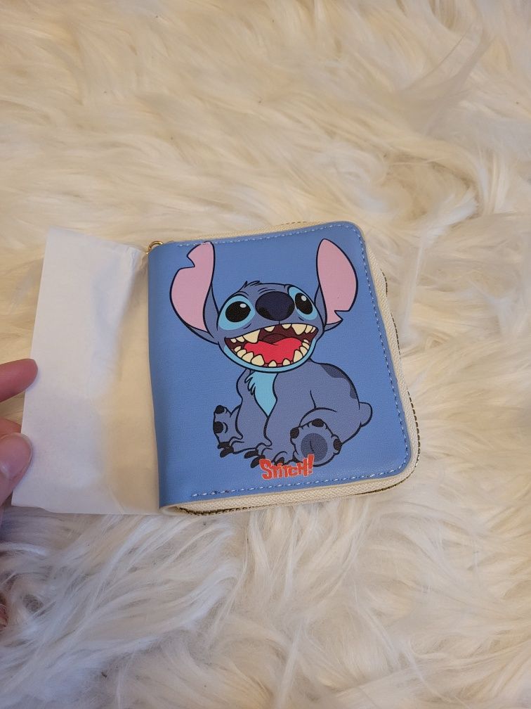 Malutki portfelik stitch nowy