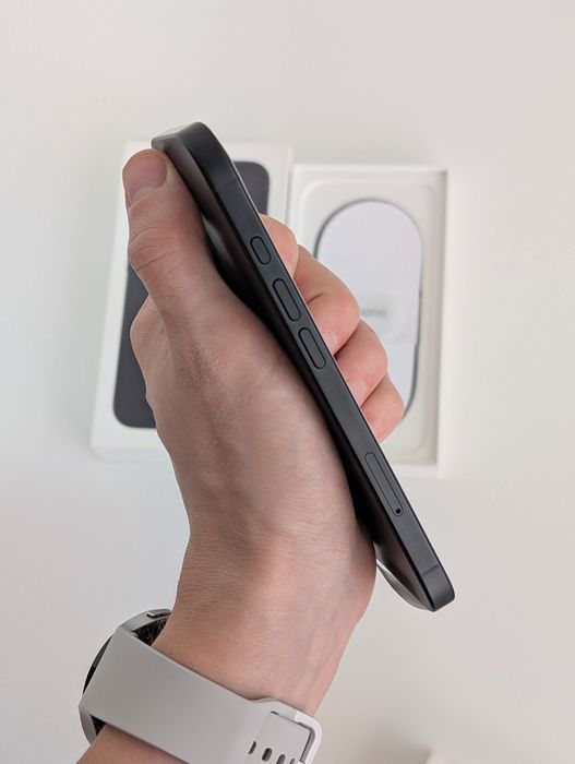 NEW! Apple iPhone 16 128Gb Black 0 циклів | Айфон 16 128гб Неверлок