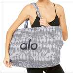 Alo Yoga Iconic Shopper Tote