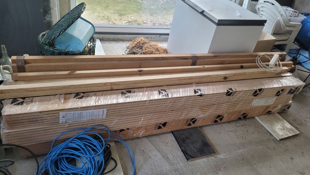 Pavimento madeira maciça pinho marítimo