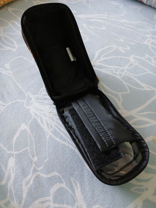 Wodoodporny uchwyt do telefonu na rower lub moto WOZINSKY jak nowy