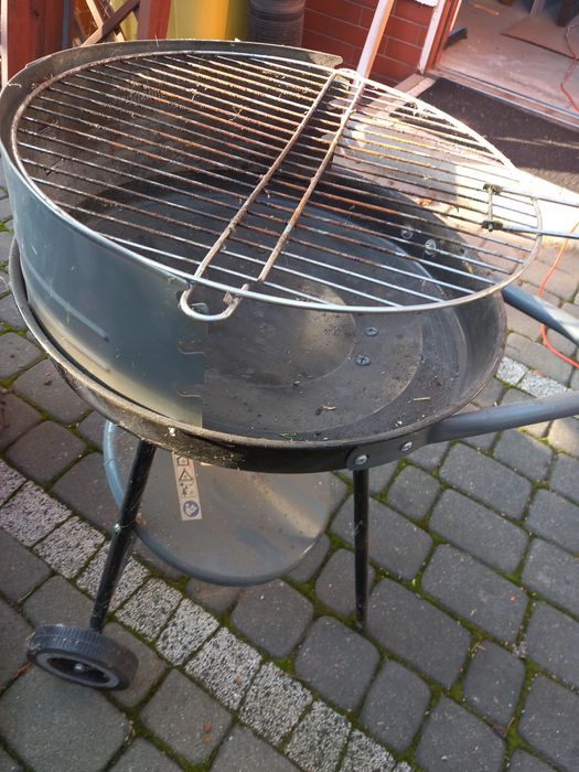 Grill turystyczny przenośny dwie sztuki mały i duży