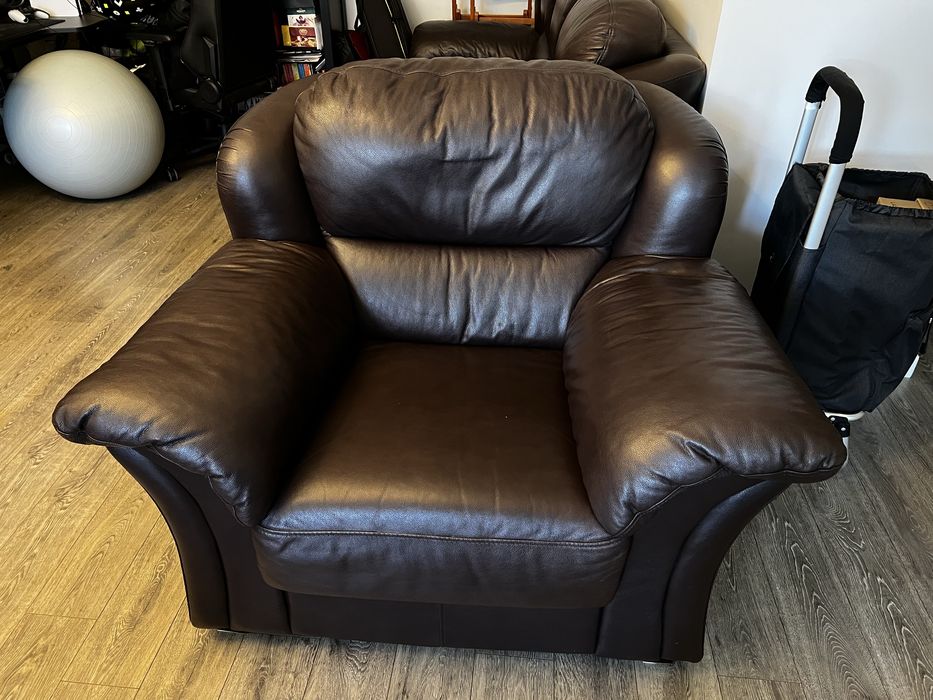 Zestaw skórzany [Helvetia Furniture]