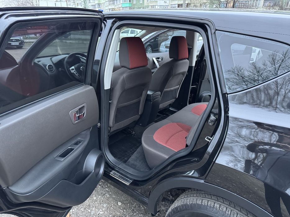 Продам офіційний Nissan Qashqai