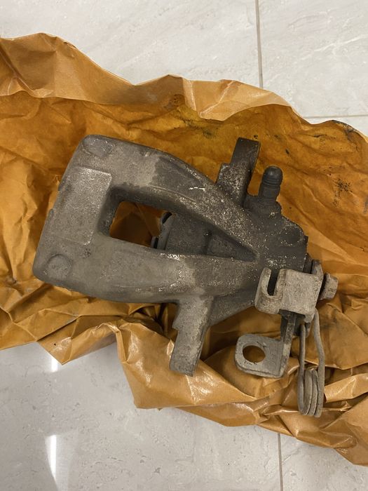 Супорт Peugeot 207 sw 2008 гальмівний супорт гальмівна система суппорт