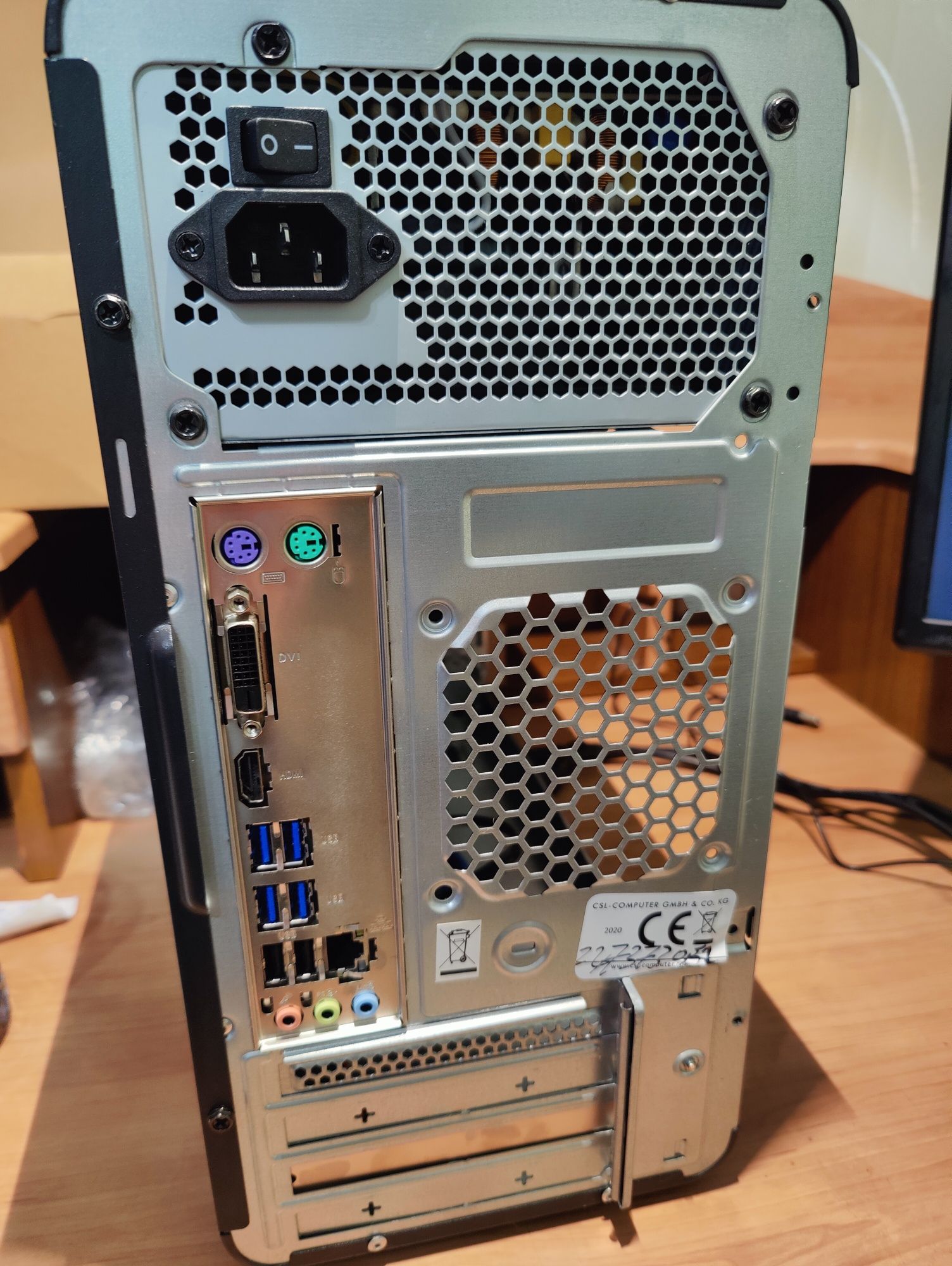 Комп'ютер amd ryzen 5 3400g, 8gb ddr4, SSD + монітор LG 24mb56hq 24".