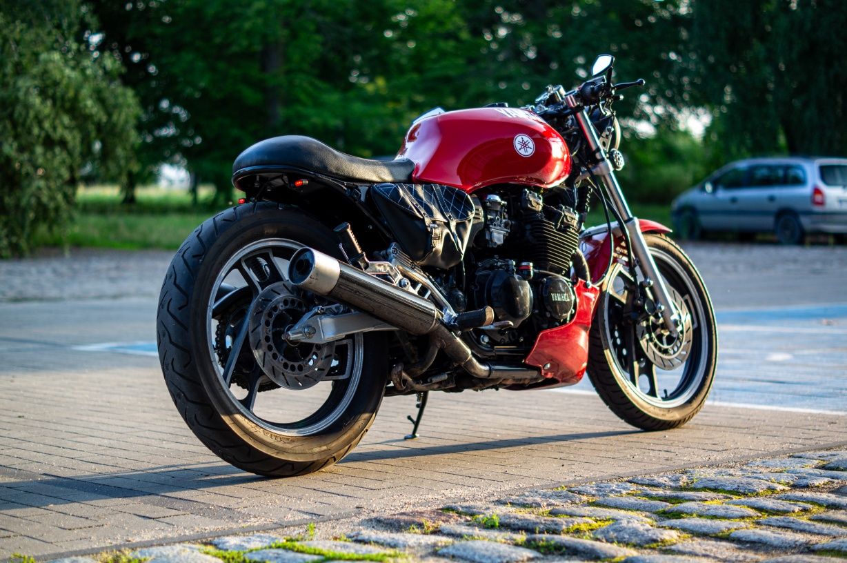 Yamaha xj 600 cafe racer custom