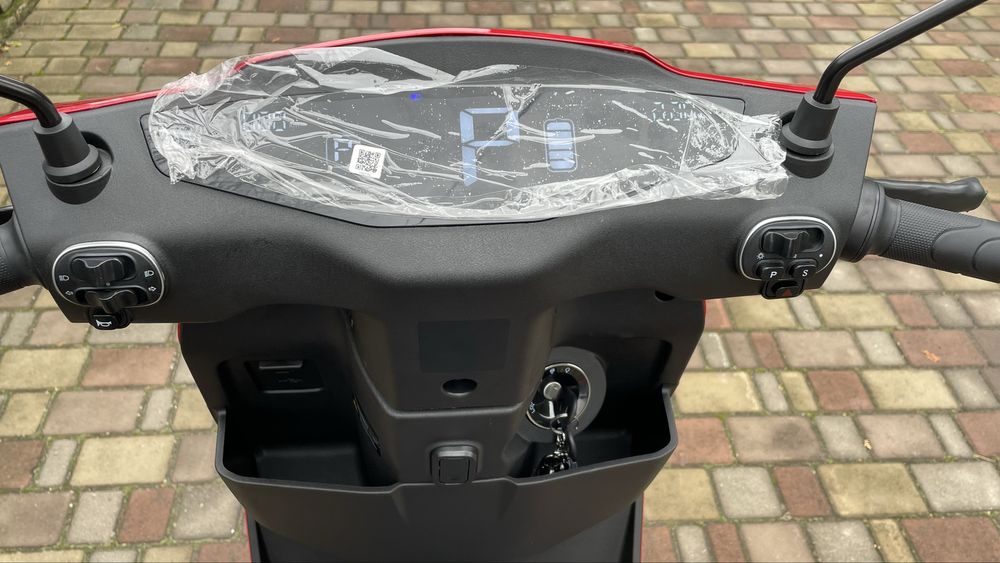 НОВИЙ Електросеутер YADEA T5 червоний електричний акамуляторний