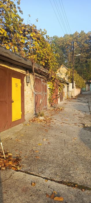 Гараж приватизований з землею,Вишгород