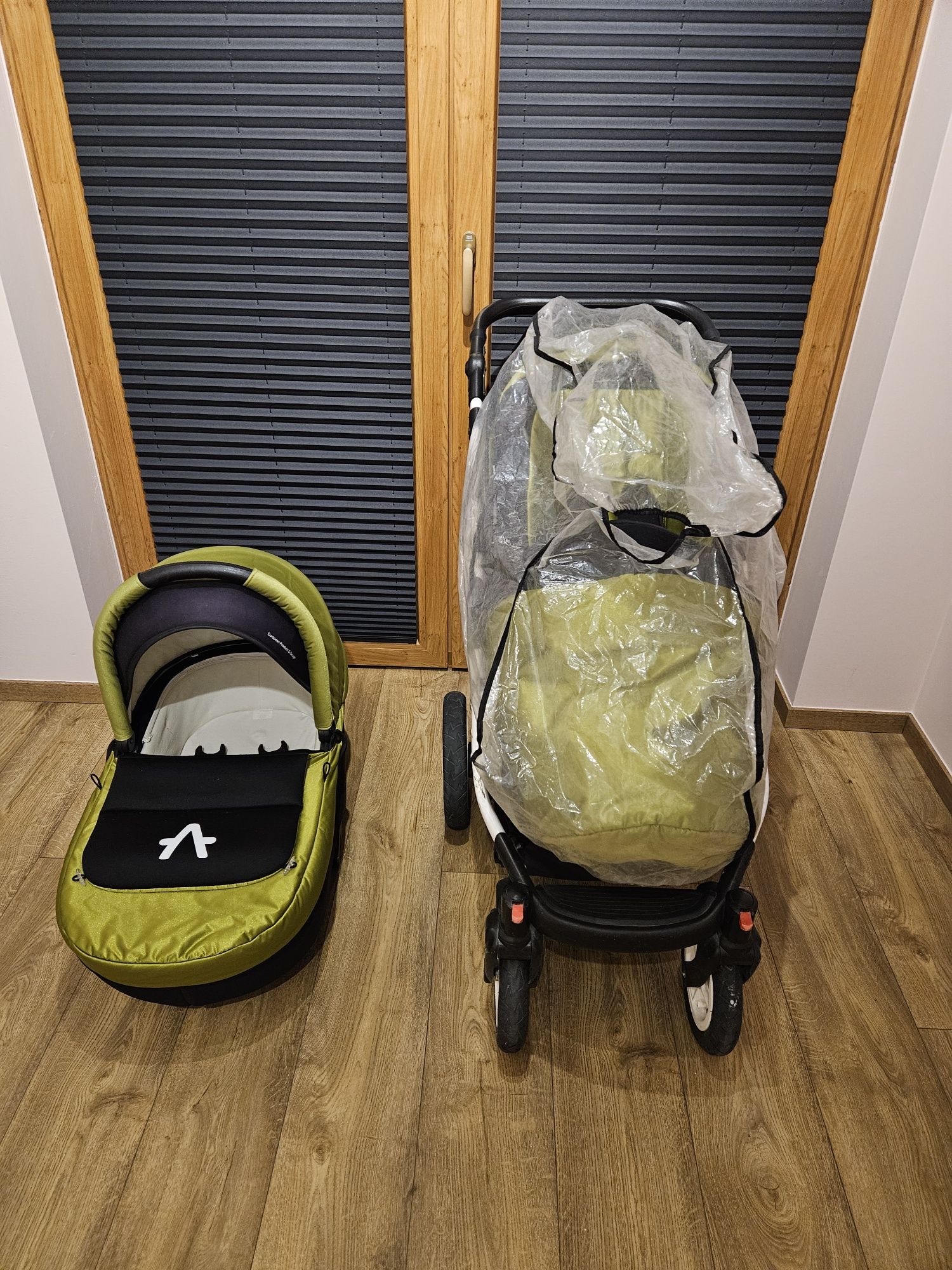 Wózek Delti Amelis Pro 2w1 zielony gondola + spacerówka