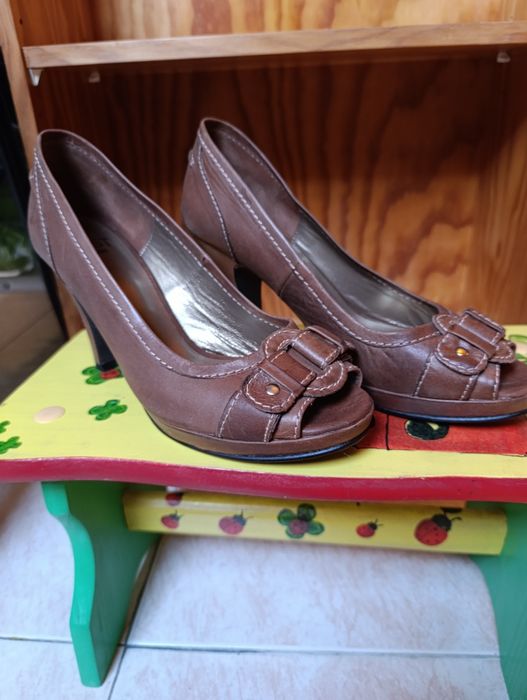 Sapatos Sra castanhos