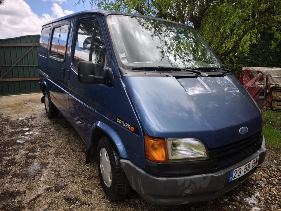 Ford Transit 7 lugares 93