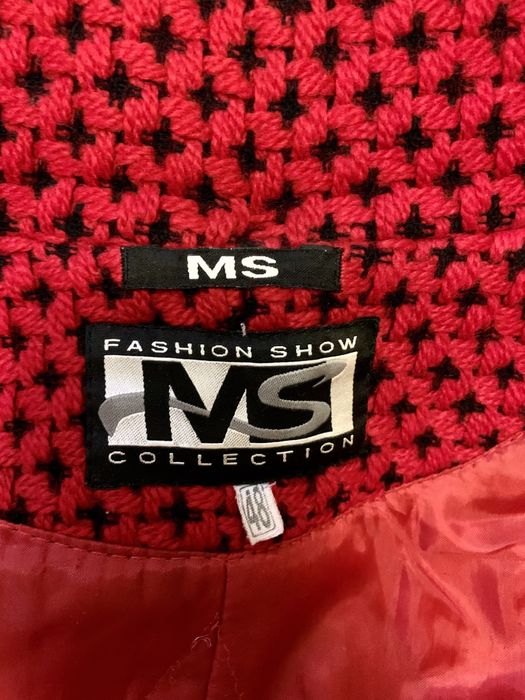 Пальто жіноче демісезонне розмір М-L