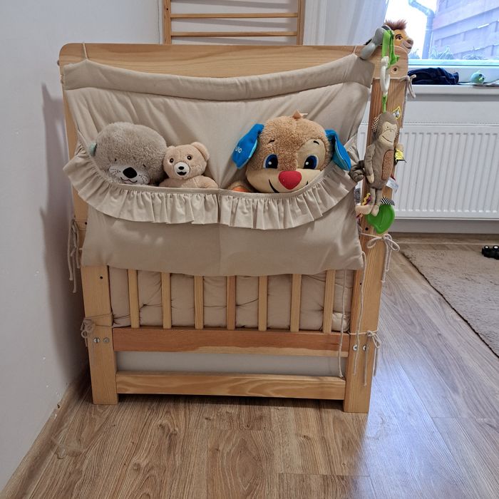 Łóżeczko drewniane