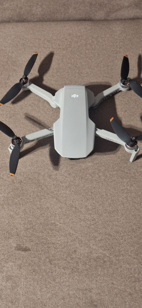 Dron DJI Mini2SE