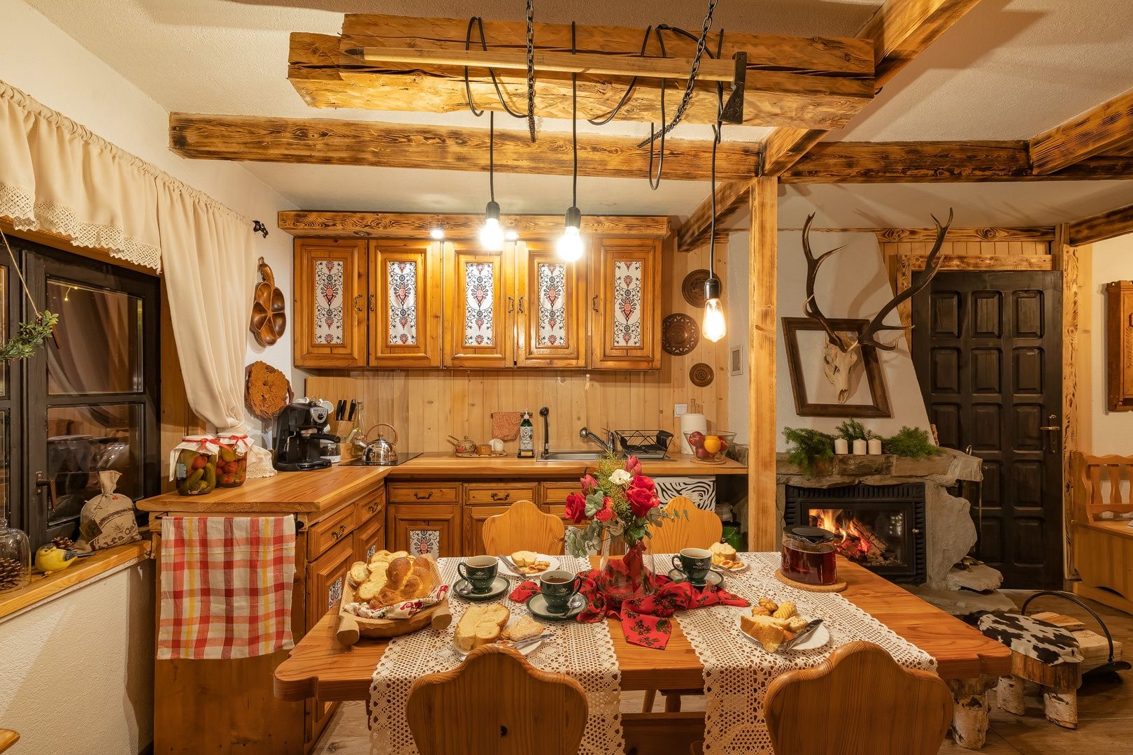 nocleg Zakopane Kościelisko  domek góry kominek z psem