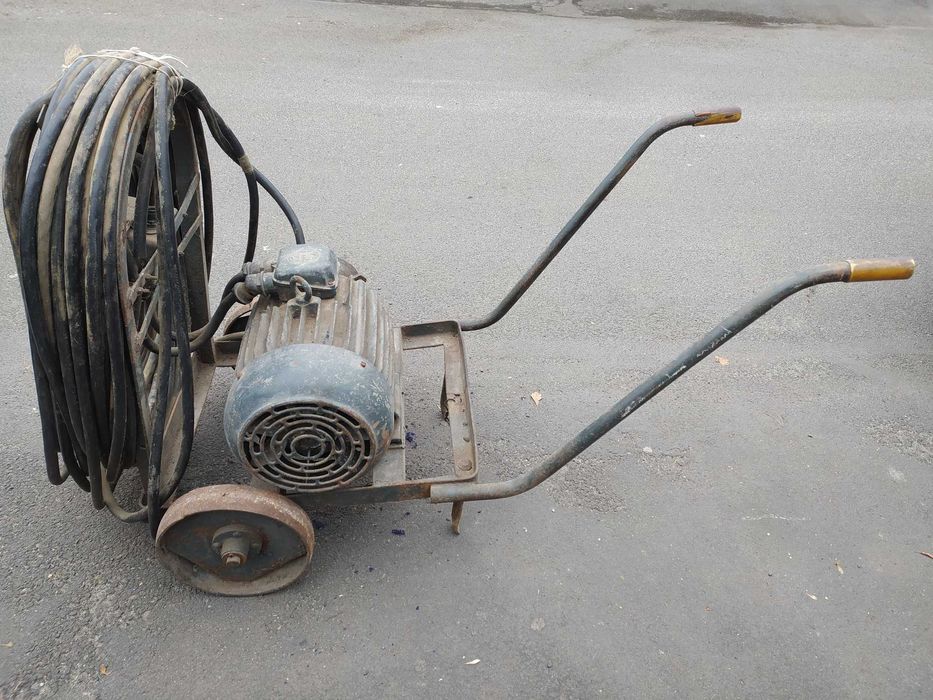 Silnik elektryczny 10KW Młocarnia