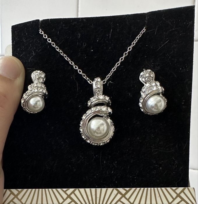 Caixa Colar + Brincos