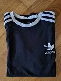 Camisola Adidas  tamanho  12 Anos