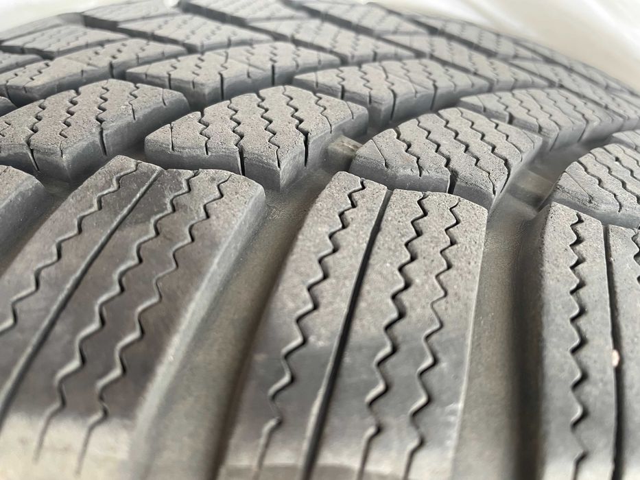 Opony zimowe Bridgestone Blizzak LM005 235/55/R19 – idealne do Audi Q5