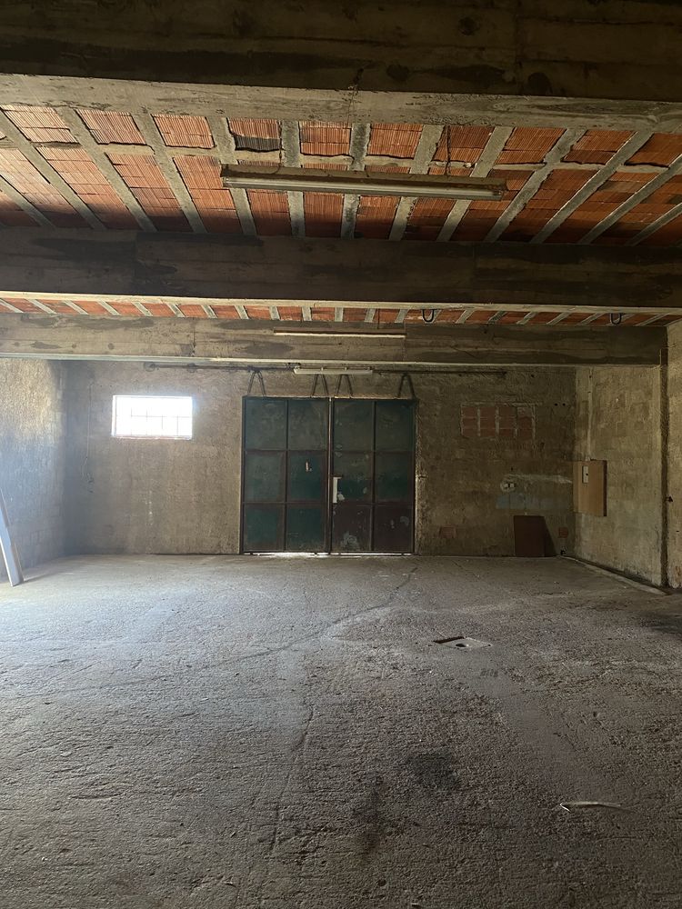 Garagem / Armazém