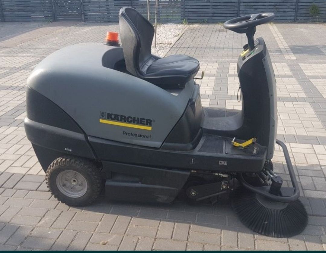 Czyszczenie rynien, wykaszanie, wycinka drzew, osy, zamiatanie