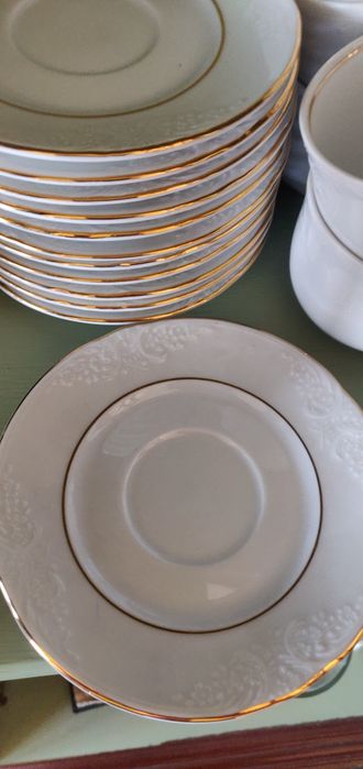 12 Chávenas porcelana batalha