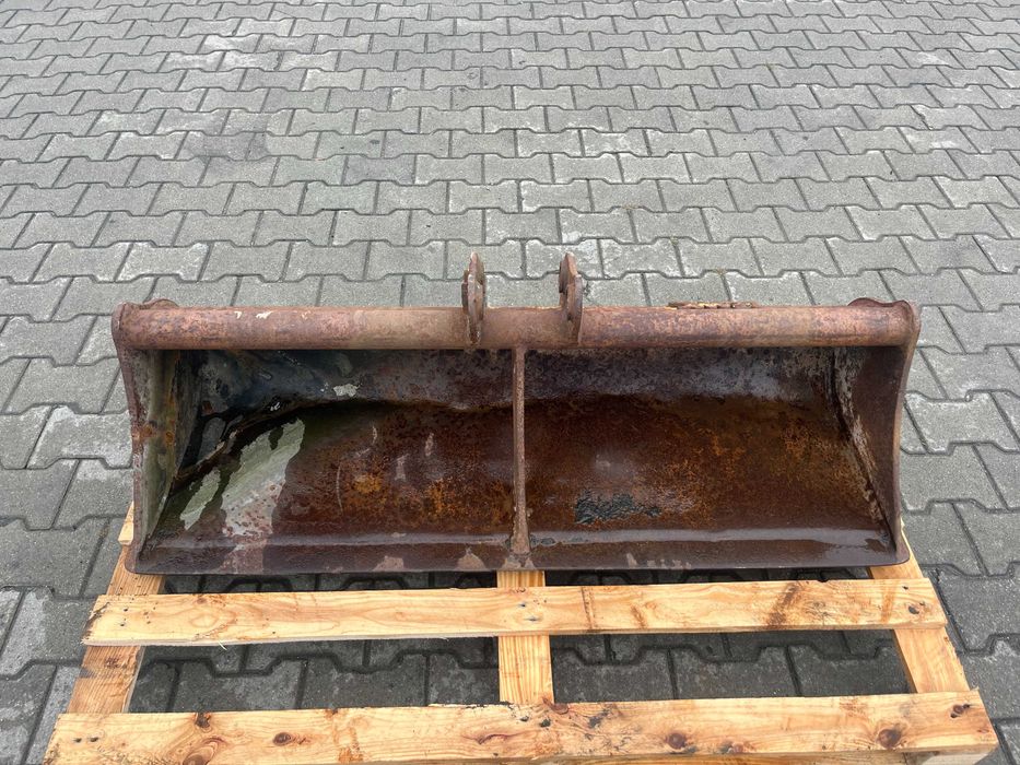 Łyżka skarpowa minikoparki szerokość 120cm, sworzeń fi 32mm skarpówka