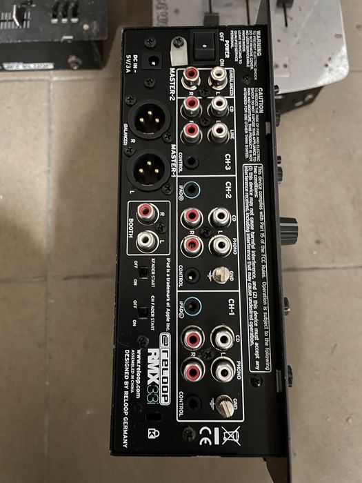 Reloop RMX33i dj mixer
