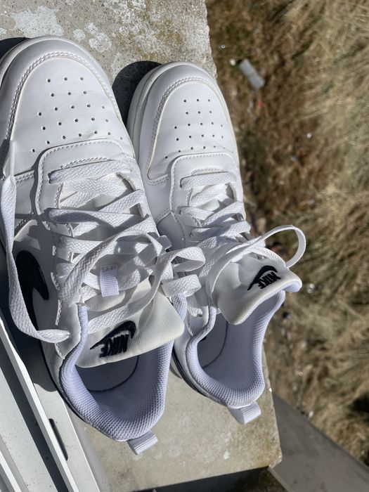 Tenis nike novos